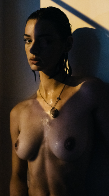 Roxane Eylaud_ xxx star image