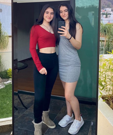 Ara y Fer pornographic model photos