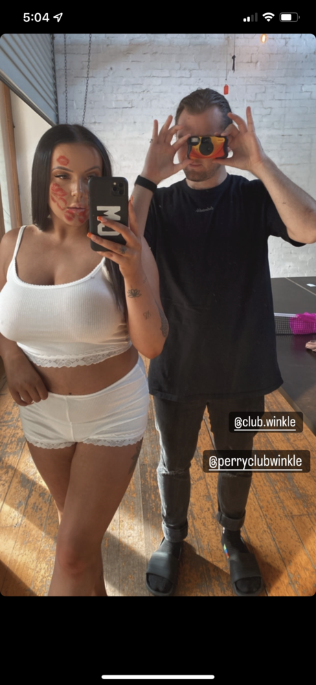 Courtney Maloney naked pornstar images