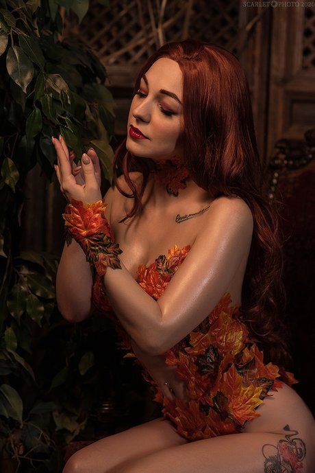 Dear Iris sexy star pictures