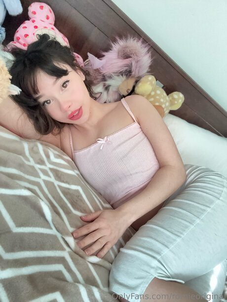 Romie Rae perfect pornstar pictures