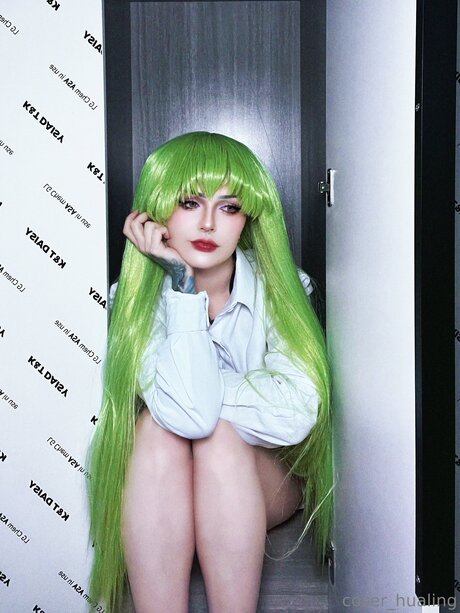 Cos Hualing model nudes gallery