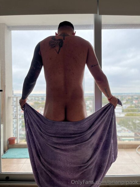 Brianpipaok model adult images