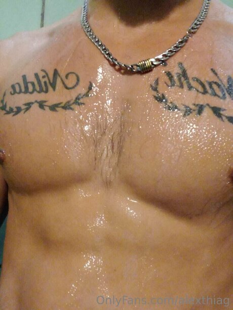 Alexthiag model hot img