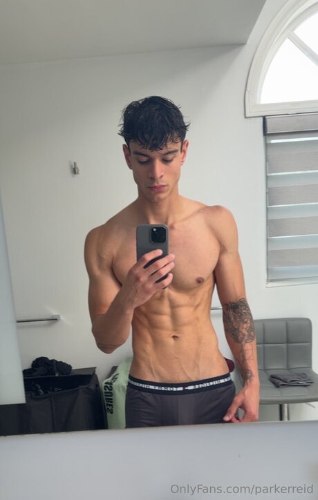 Parkerreid hd star pics