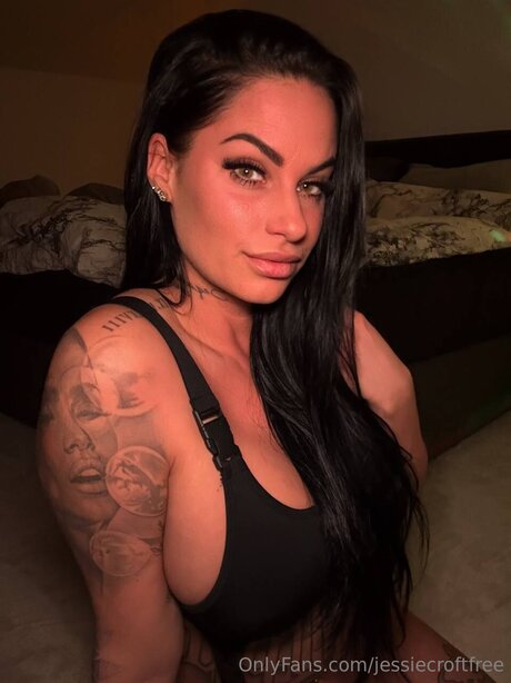 Jessiecroftfree pornstar nudes picture