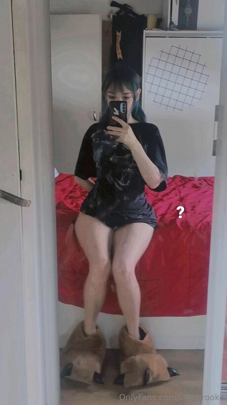 Lole Brooke nudes actress galleries