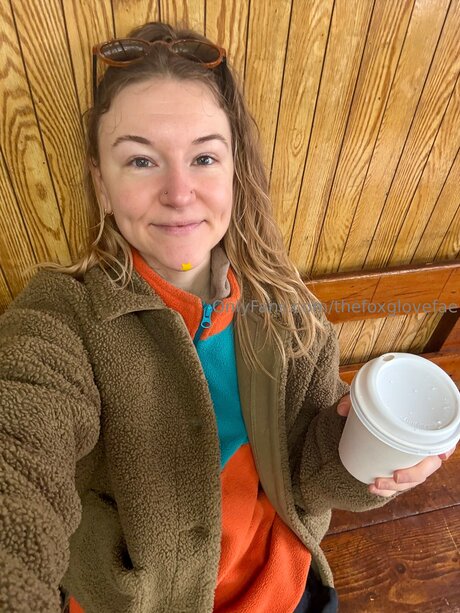 Thefoxglovefae beautiful actress pictures