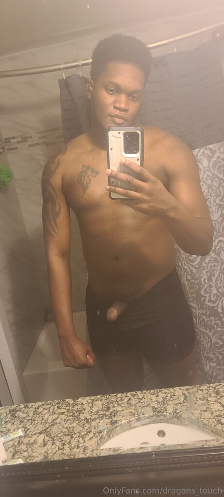 Dragons Touch nudes star pic