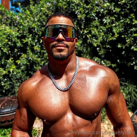 Beaunlyfans exclusive model photo