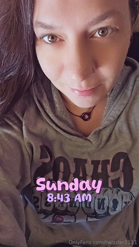 Twizzler1111 nude actress pics