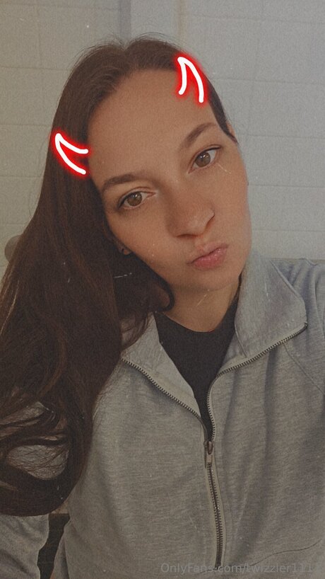 Twizzler1111 sexy model image