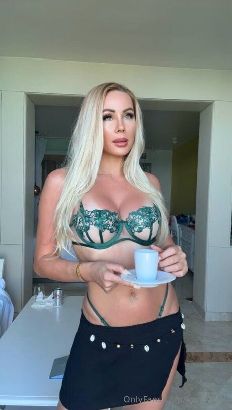 Thedancingfox sex actress gallery