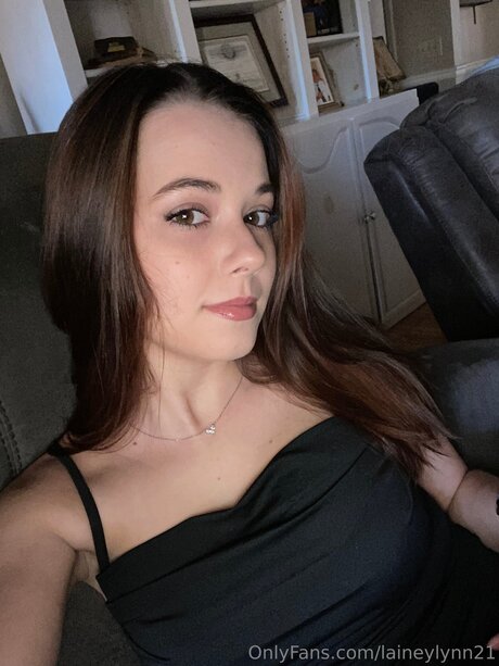 Laineylynn21 naked actress galleries