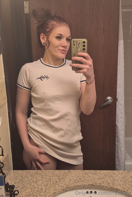 Crystaab hot star photo