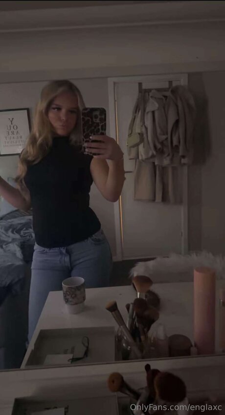 Englaxc xxx model archive