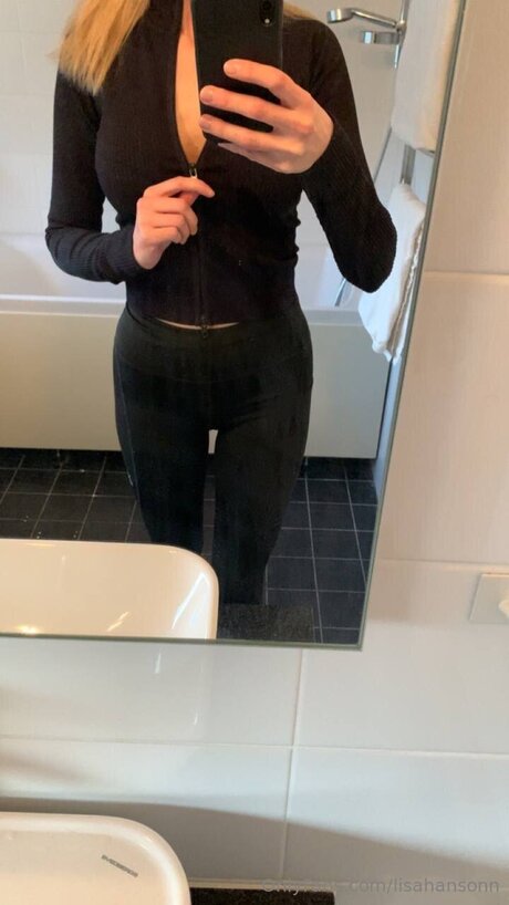 Lisahansonn porn star images