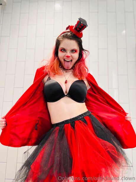 Only Found Clown free star gallery