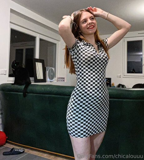 Chicalouuu hot actress pic