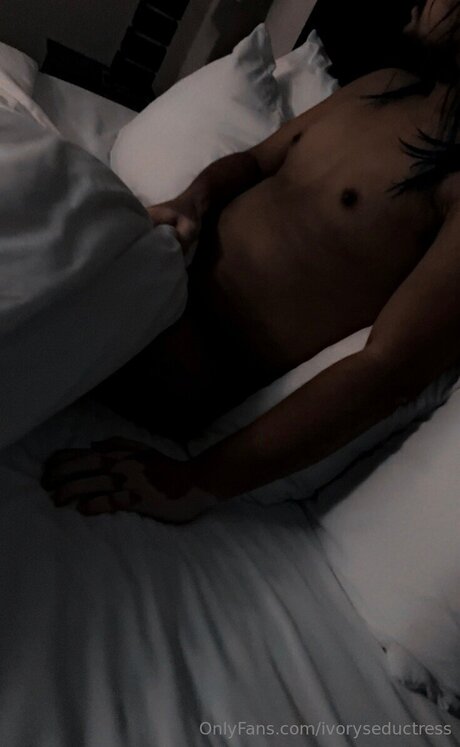 Ivoryseductress sex model pics