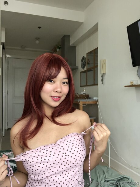 Xomikaxo erotic star image