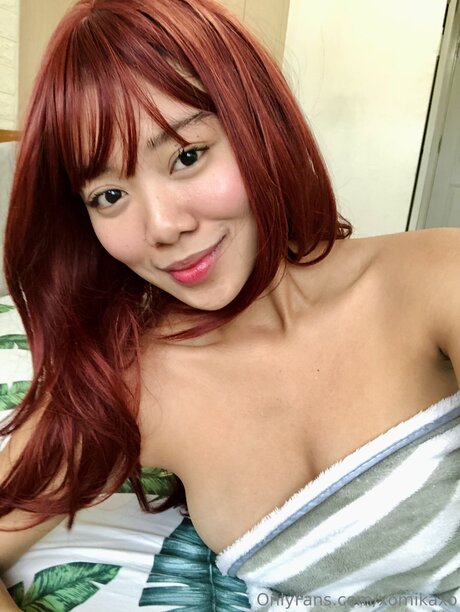 Xomikaxo naked star picture