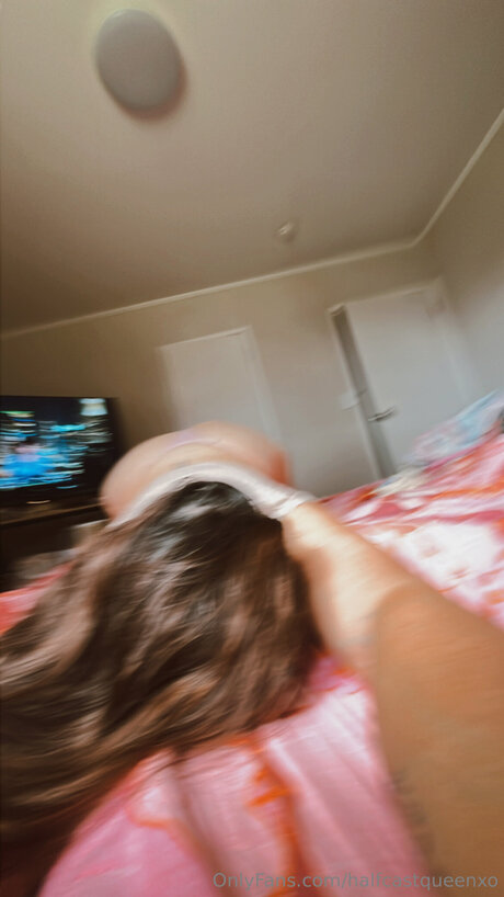 Halfcastqueenxo free model pic