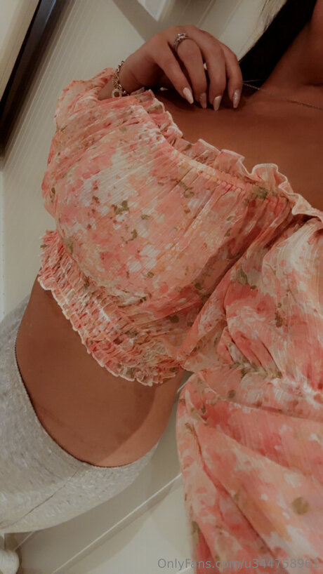 U344758961 star nudes pic