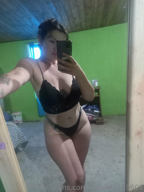 Caroline129601 model sex photos