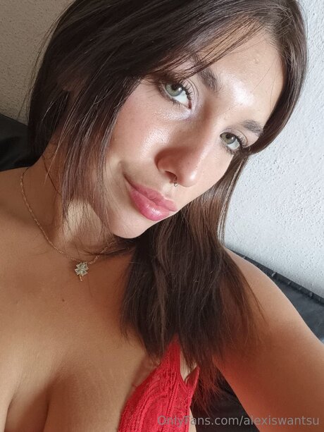Alexiswantsu nude star pic