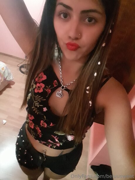 Beluusweet pornographic actress image