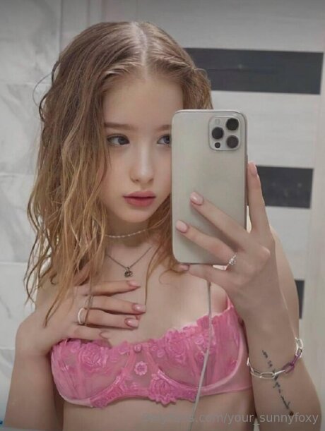 Your Sunnyfoxy xxx actress archive