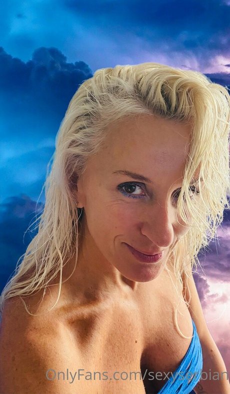 alt girl onlyfans top photo