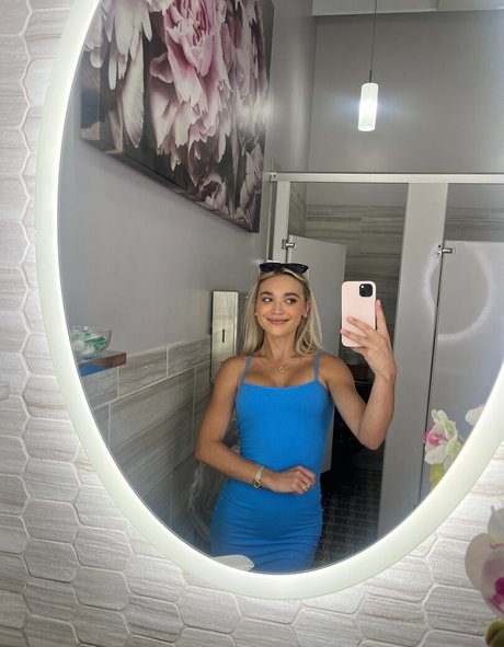 Natalie Decker sexy actress gallery