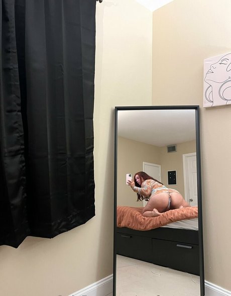 perfectpeachxxx art model pics