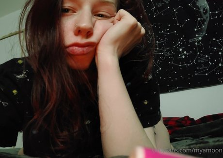 etherealmya pretty model img