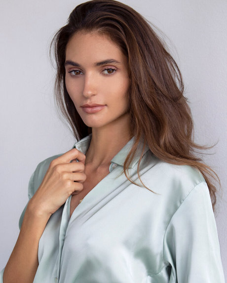 I Will Buy high quality model photos