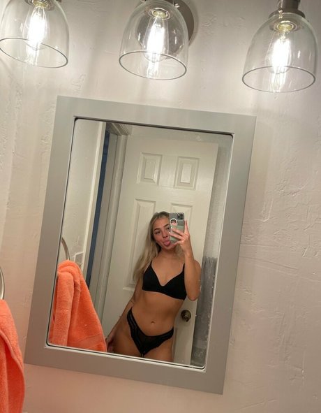 alessandra natalia pretty pornstar photo