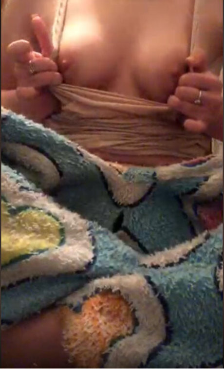 Lacmiiii model nude picture