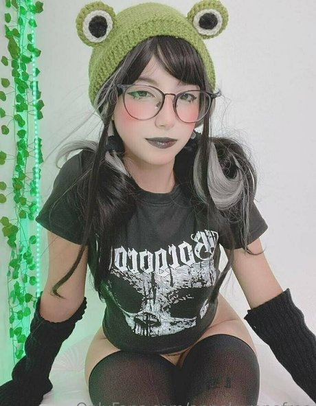 annekuronofree hd model img