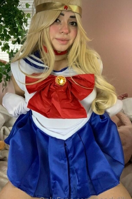 pearlylily hot pornstar img