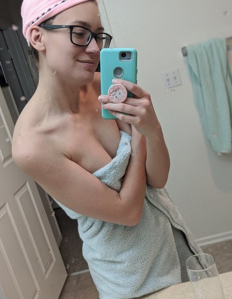 Erin Steeby model exclusive pictures