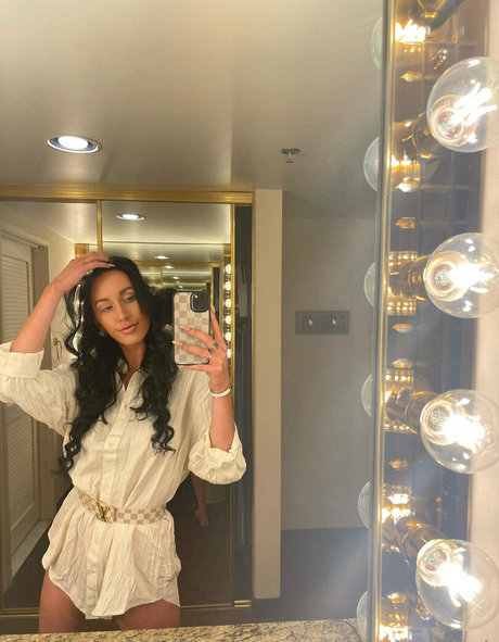 elleventures adult star images