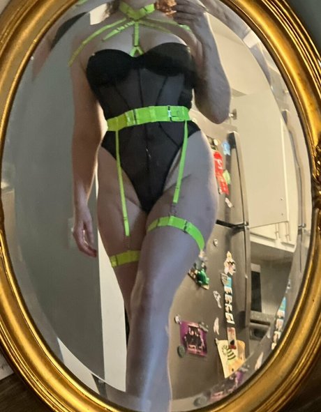 Kelly Kirstein erotic model archive