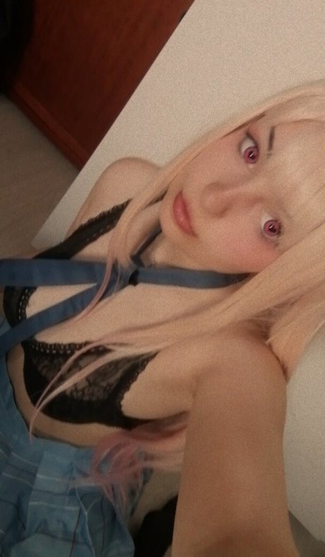 PlastiqTrash free pornstar pic