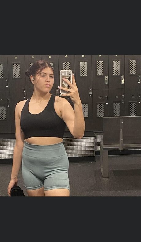 hxneybeemitxhie pornographic model picture