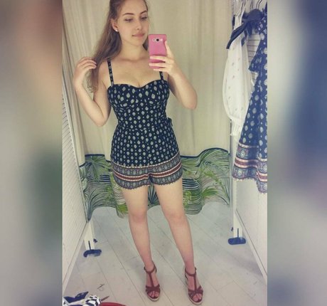 Alissa Strekozova star sex photo