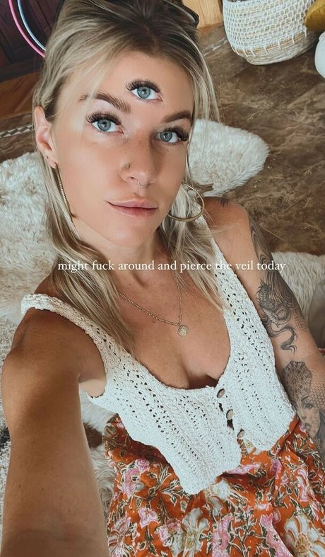 rachelbell free star photo