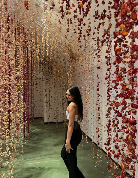 itsgenzzbabyy art actress gallery