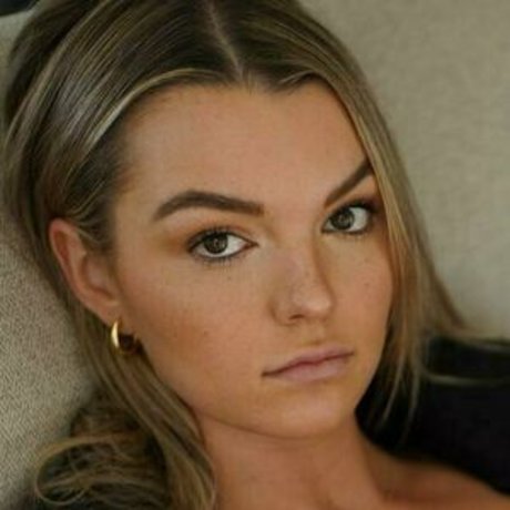 livroyalty pornstar sex archive